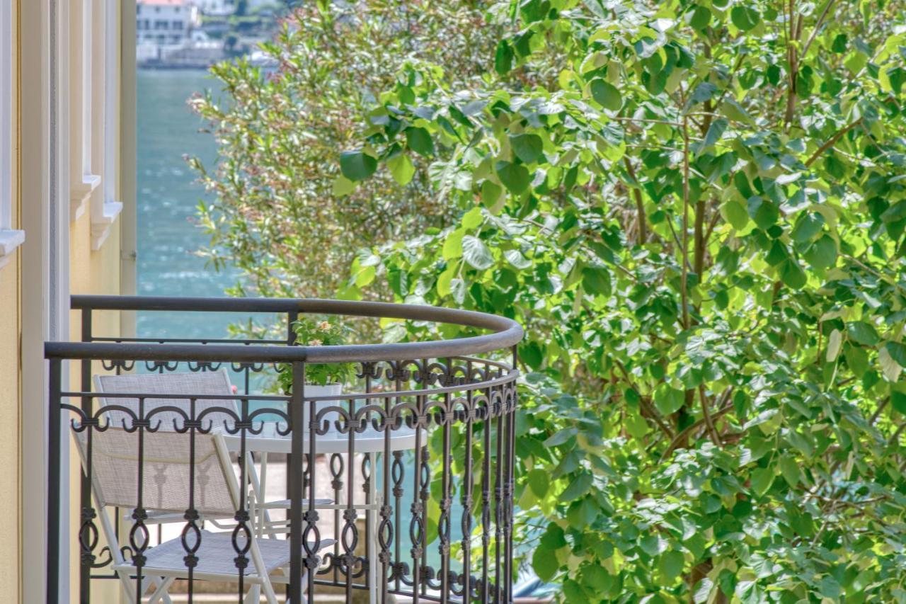 The Golden Luxury Apartments Котор Екстериор снимка