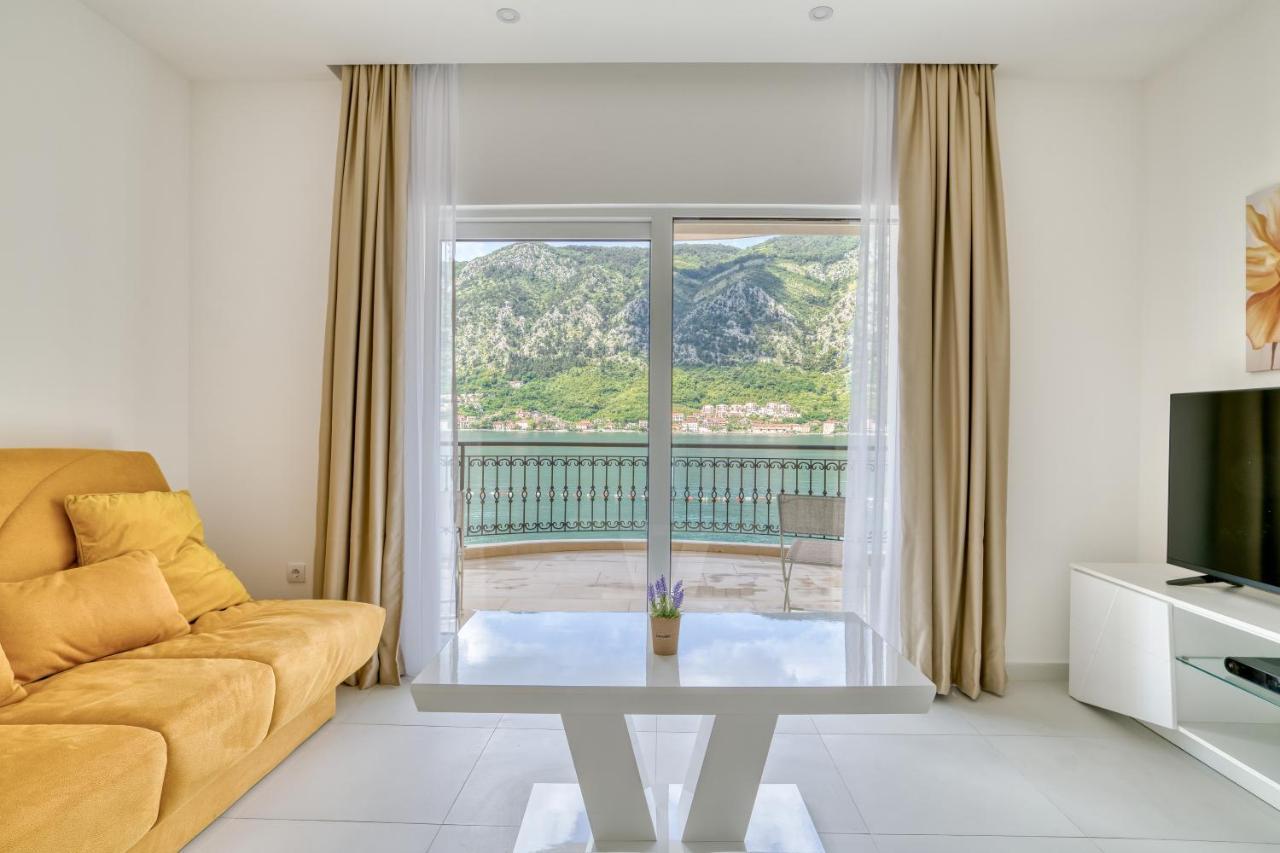The Golden Luxury Apartments Котор Екстериор снимка