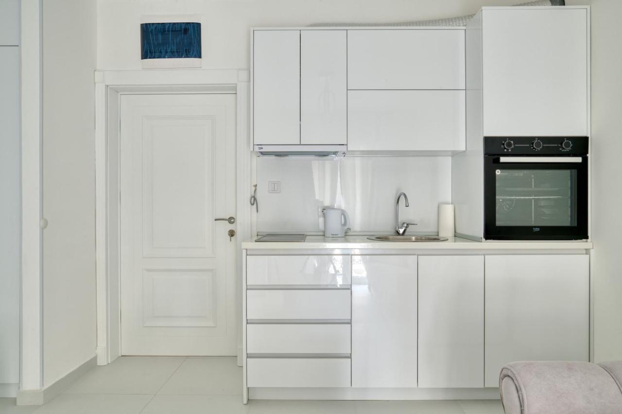 The Golden Luxury Apartments Котор Екстериор снимка