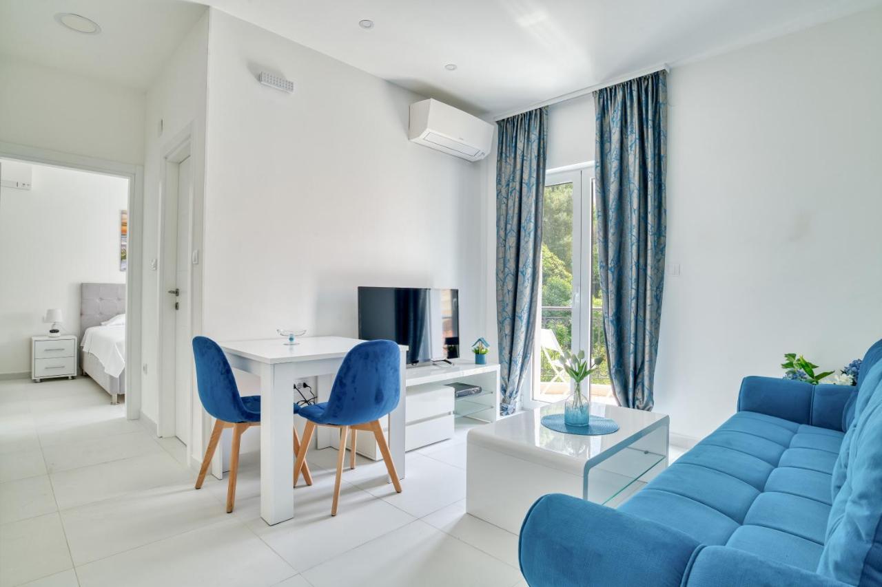 The Golden Luxury Apartments Котор Екстериор снимка