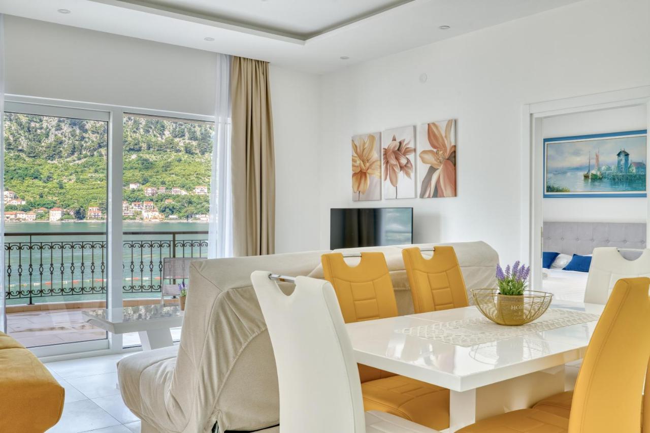 The Golden Luxury Apartments Котор Екстериор снимка