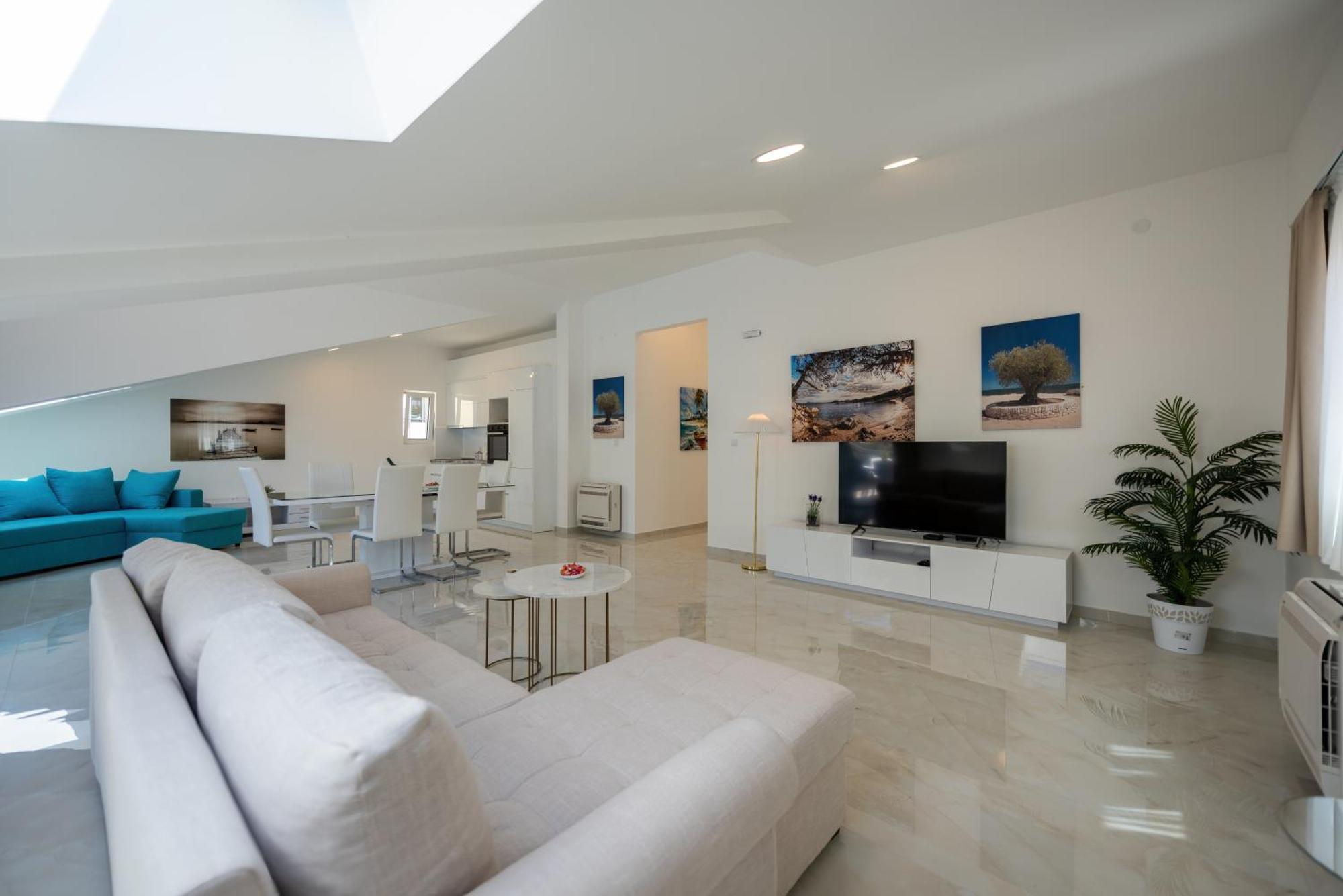 The Golden Luxury Apartments Котор Екстериор снимка